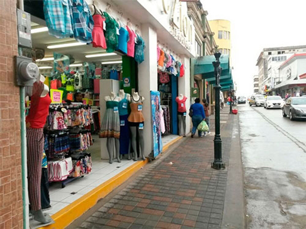 Los comercios se suben al carro de las franquicias en Ecuador